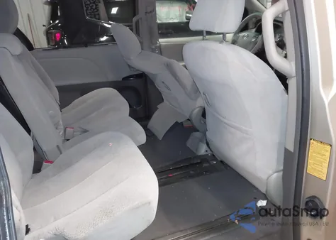 2011 Toyota Sienna Le V6 from USA, damaged, VIN 5TDKK3DCXBS131879